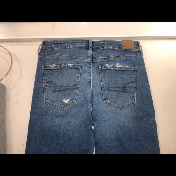 AMERICAN EAGLE FLARE JEANS - Picture 2 of 2